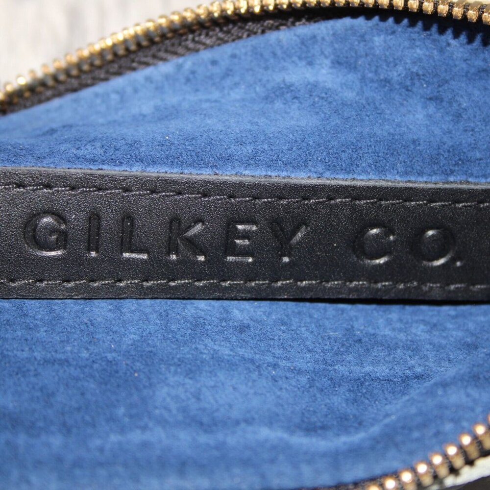 Gilkey Co 8.5 x 6 x 1 White Black Calf Hair Blue Suede Lined Wristlet Purse - Picture 11 of 12
